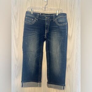 Miss Me woman’s dark denim distressed crop pant size 30